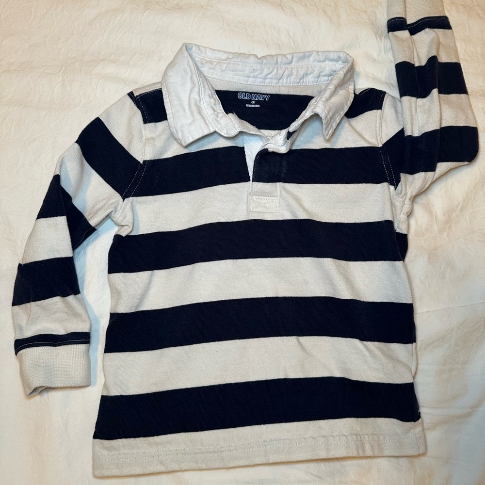 Old Navy Boys 4T Rigby Shirt.  Navy and White Striped.